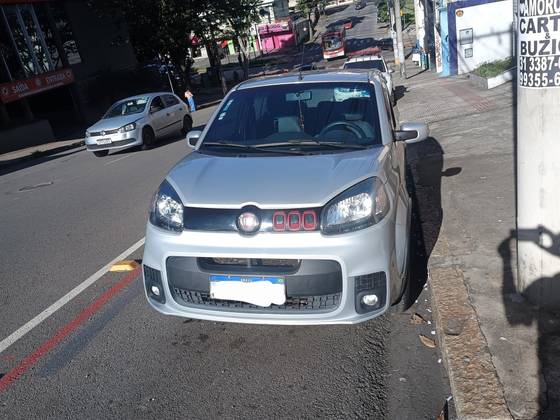FIAT UNO 1.4 EVO SPORTING 8V FLEX 4P MANUAL FIAT UNO 1.4 EVO SPORTING 8V FLEX 4P MANUAL